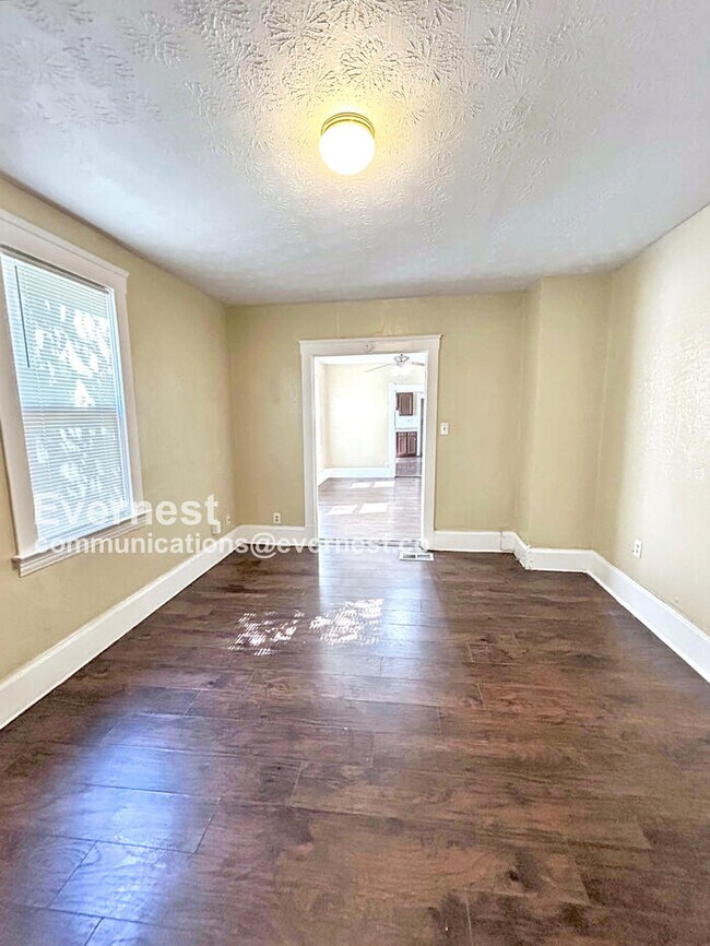 1100 E 74th St unit 1, Cleveland, OH 44103 - photo 7