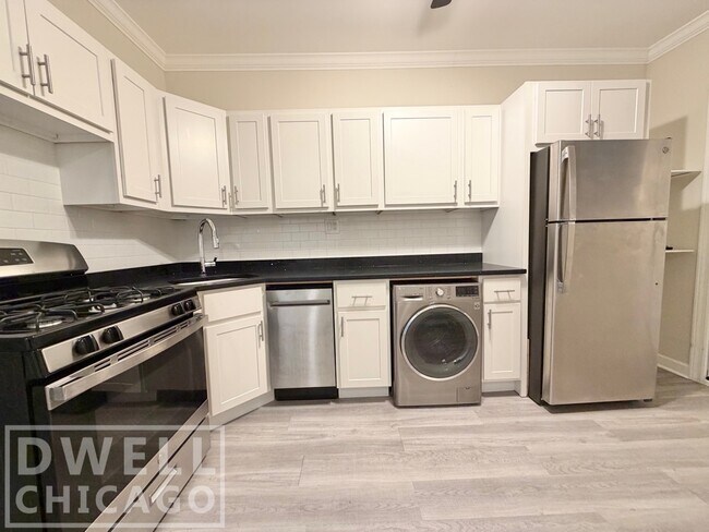 730 W Roscoe St unit S, Chicago, IL 60657 - photo 4