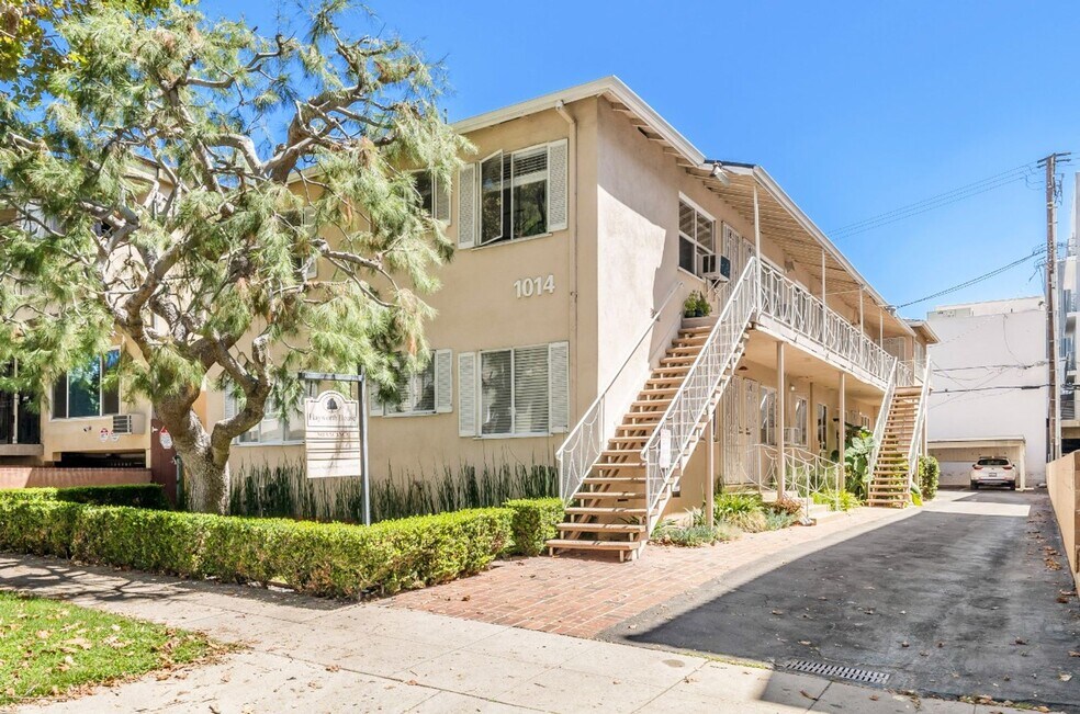 Welcome Home || Newly Upgraded WeHo Apt || FREE RENT!, West Hollywood, CA 90046 - photo 1