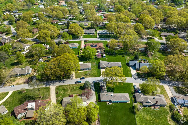 Three Trails neighborhood is named for its spot at the crossroads.