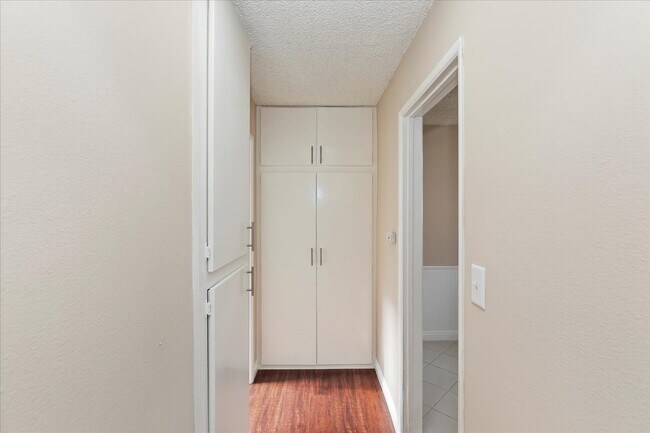 800 Meyer Lane, Redondo Beach, CA 90278 - photo 7