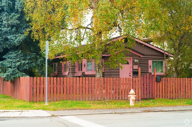 Log cabins in Mountain View are often single story homes.