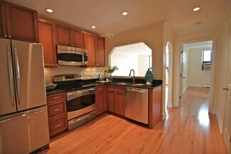 60 Brattle St Unit 506, Cambridge, MA 02138