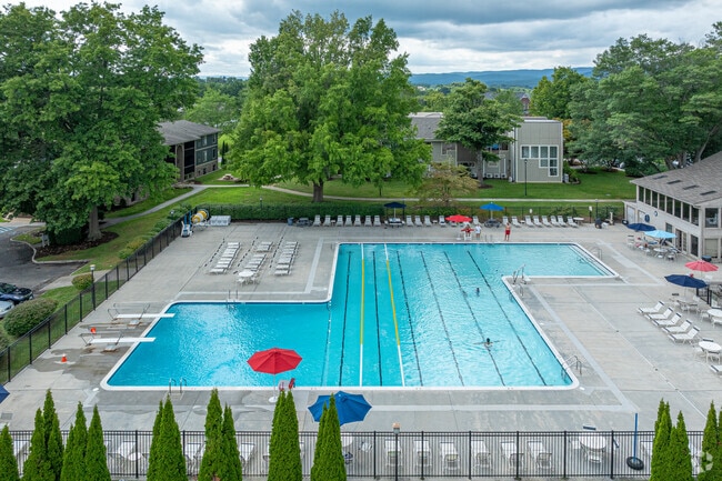 Fantastic amenities are available for you to enjoy the summer in Hethwood-Prices Fork.