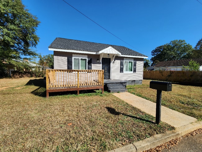 1818 Green St, Anderson, SC 29625 - photo 2