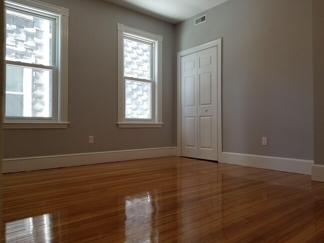 13 Spalding St unit 1, Jamaica Plain, MA 02130 - photo 6