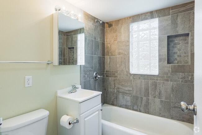 Cloverleaf Towers, Pittsburgh, PA 15236 - photo 7