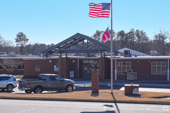 Auburn Elementary School is one of the top schools in Barrow County.