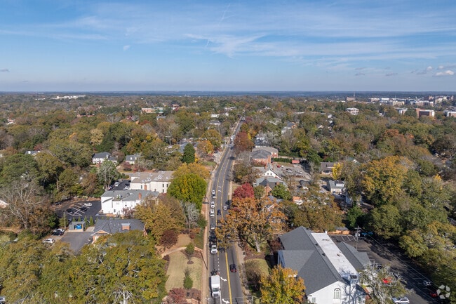 Milledge Avenue Historic District sits directly west of Athens.