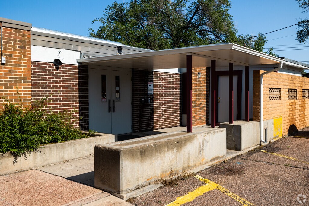 Discovery High School prepares its students for greatness.