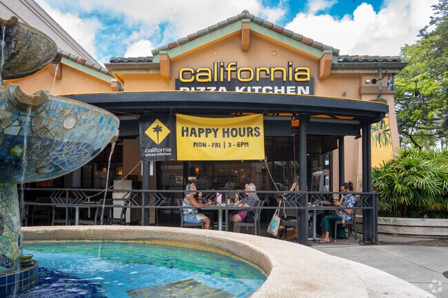 Kailua is home to many local and national restaurants.