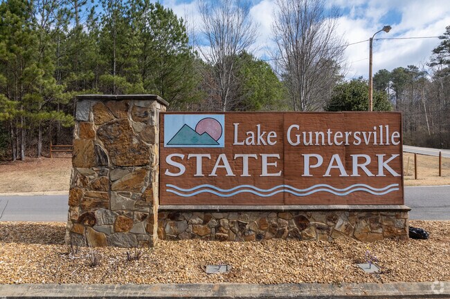 Entrance to Lake Guntersville State Park in Guntersville Alabama.