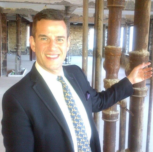 Agent Photo