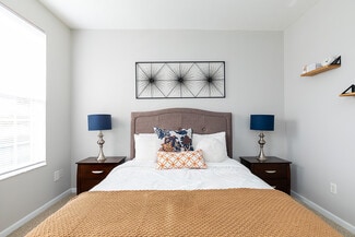 260 Lazelle Rd, Lewis Center, OH 43035