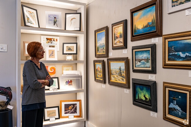 The Fine Arts and Gifts is where you can shop for art, candles, jewelry and more in Tehachapi.