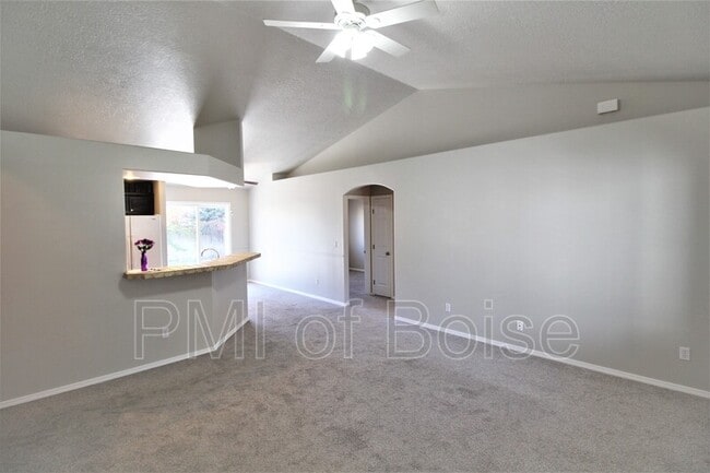 3300 N Elmstone Ave, Meridian, ID 83646 - photo 2