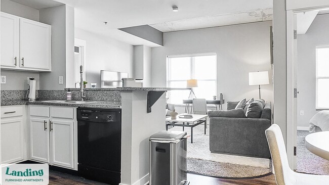 335 W 9th St unit 602, Indianapolis, IN 46202 - photo 3