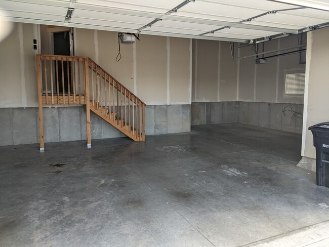 889 E 600 N, Hyde Park, UT 84318 - photo 3