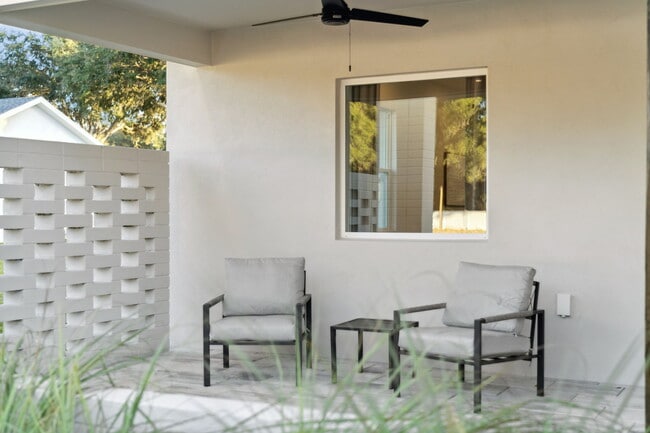 455 Skyfield Ct, Lady Lake, FL 32159 - photo 3