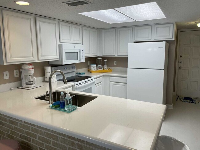 115 E Coronado Dr unit ID1255939P, South Padre Island, TX 78597 - photo 7