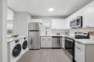2020 W Glendale Ave, Phoenix, AZ 85021