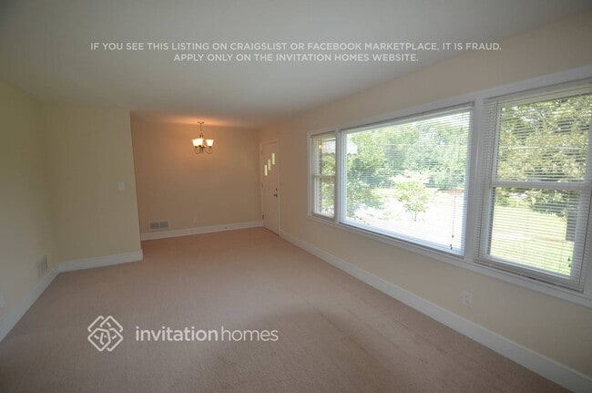 106 Fielding Rd, Charlotte, NC 28214 - photo 6