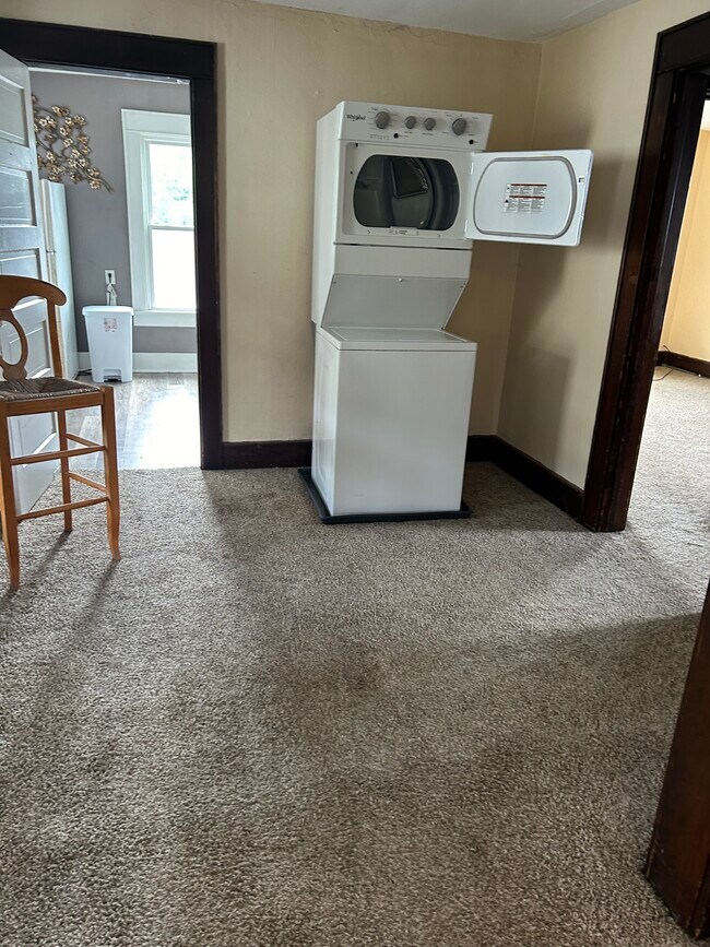 669 Price St unit Taylor street, Morgantown, WV 26505 - photo 3