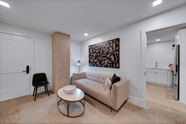 505 E Travis St unit ID1267121P, San Antonio, TX 78205 - photo 6