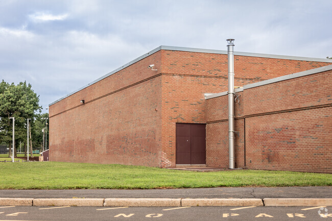 Windsor Locks High School is located in CT.