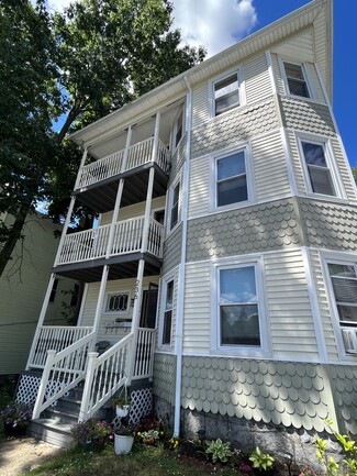 236 Pilgrim Ave Unit 2, Worcester, MA 01604
