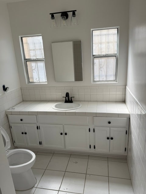 1241 4th Ave unit 1247, Los Angeles, CA 90019 - photo 3