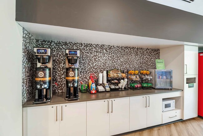 3400 Berkmar Dr, Charlottesville, VA 22901 - photo 6