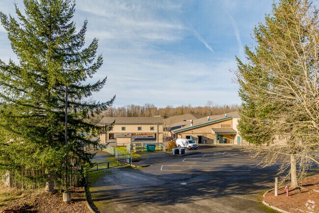 Mountain Meadow Elementary School has plenty of parking available.