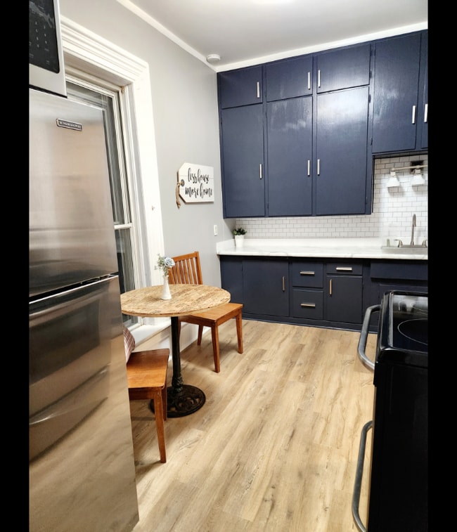 5 N John St Unit 7, Mayville, WI 53050