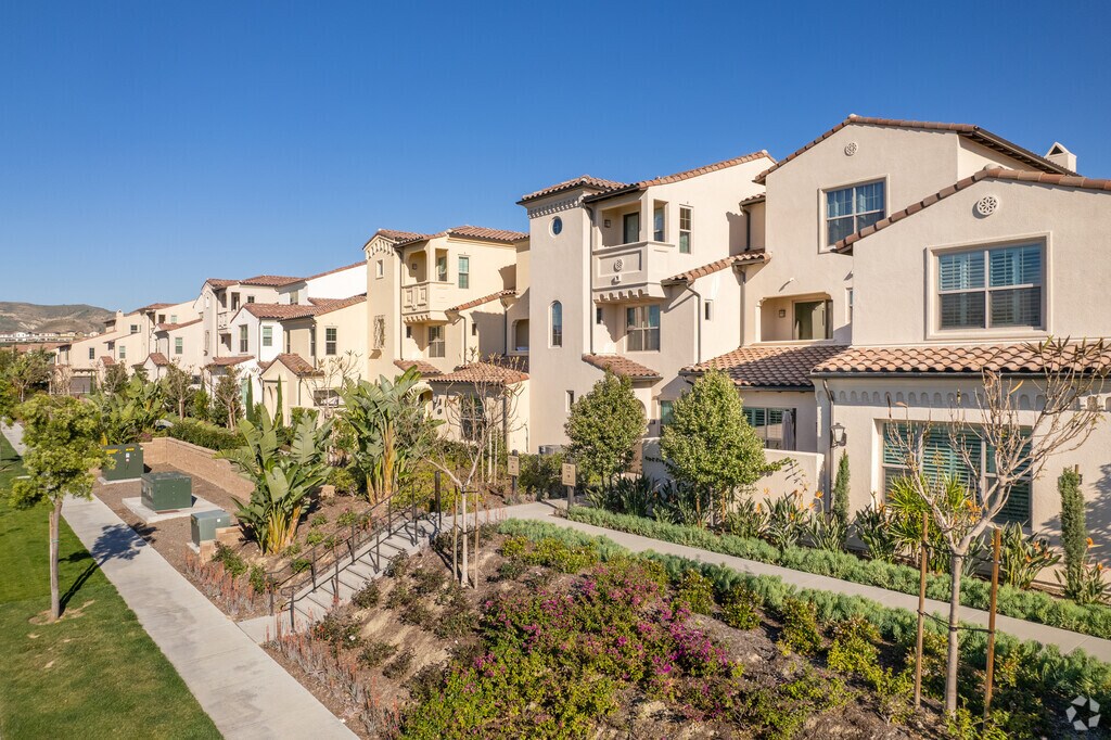 About Portola Springs Schools, Demographics, Things to Do