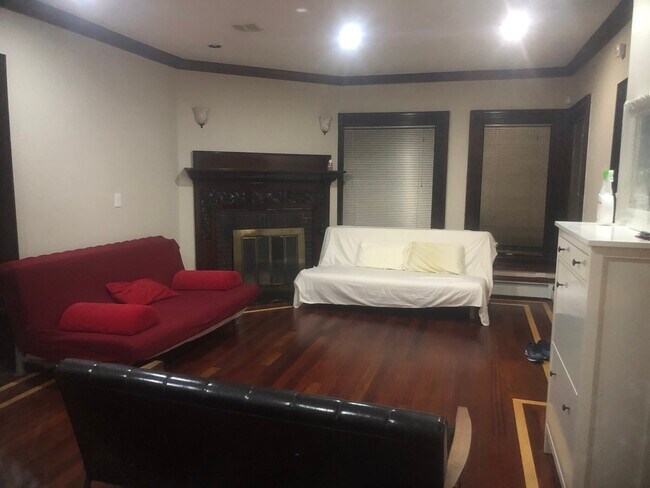 9 Francis St unit 1, Brookline, MA 02446 - photo 6