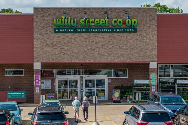 Shorecrest residents can head to Wilyl Street Co Op for groceries.