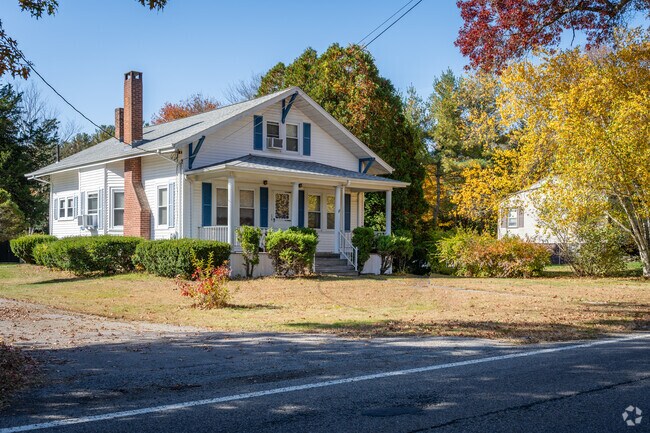 Experience classic charm with colonial single family homes in Oakland, MA.