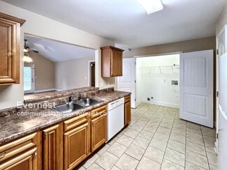 1521 Southernwood Dr, Chattanooga, TN 37421