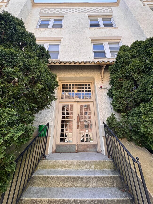 6 Radcliffe Rd unit 1-3, Allston, MA 02134 - photo 4