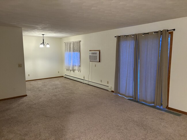 1917 Hartle Ave unit Hartle, Owatonna, MN 55060 - photo 3