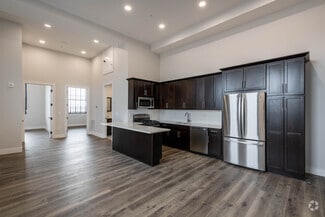 226 Common St, Lawrence, MA 01840