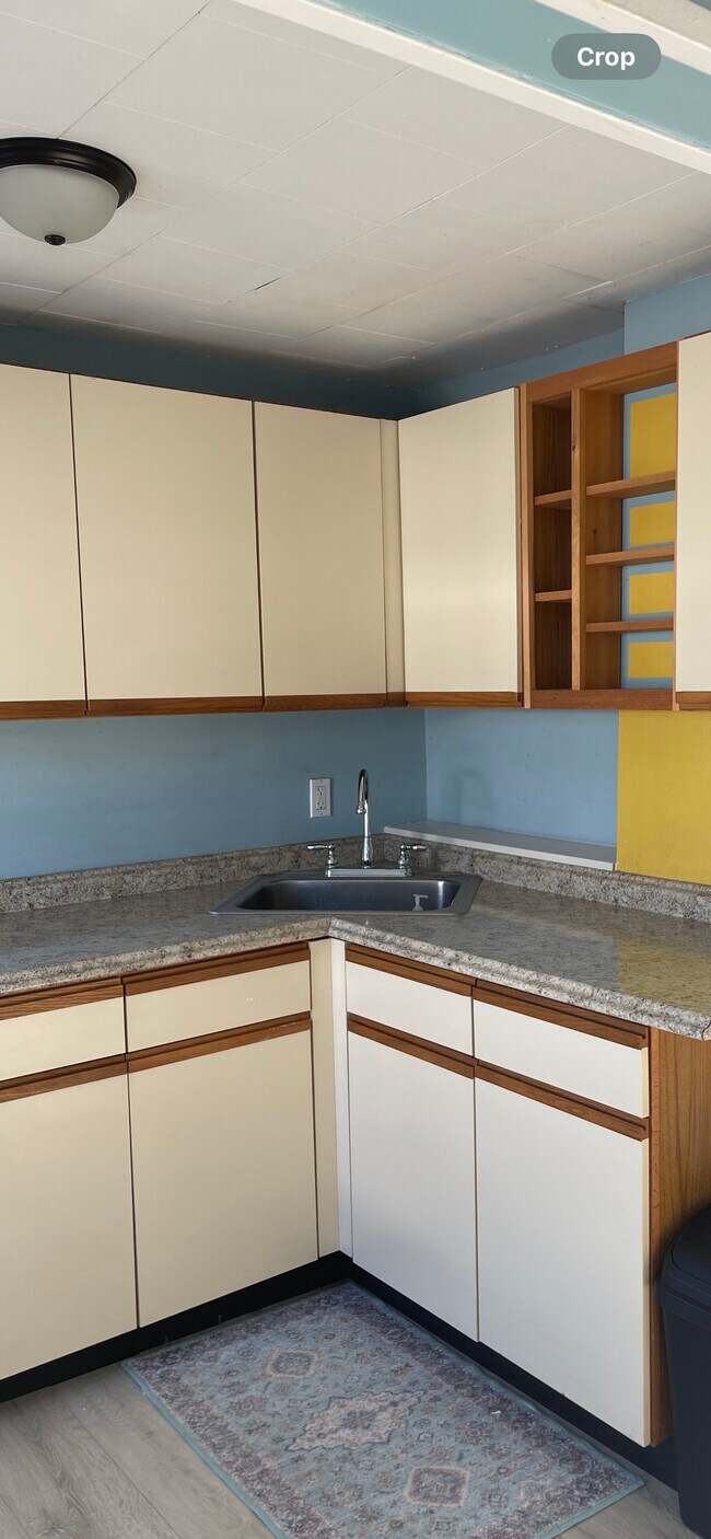 15 Bridge St, Millers Falls, MA 01349 - photo 3