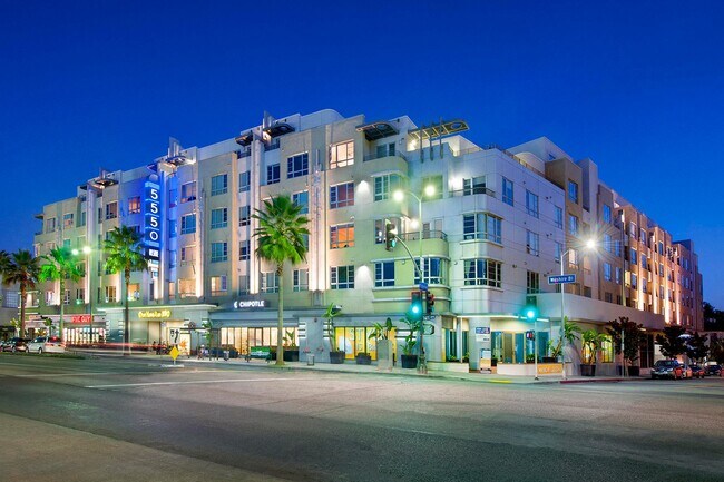 The best of LA is right outside your doorstep at 5550 Wilshire At Miracle Mile by Windsor