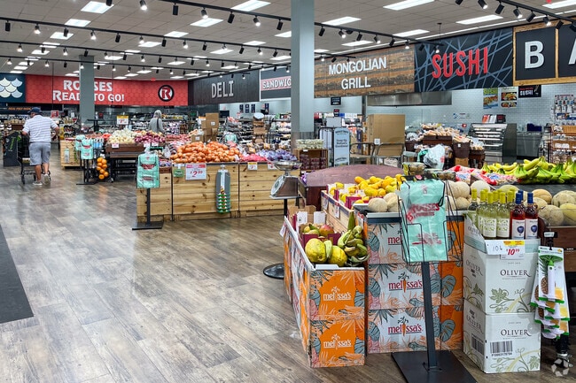 Rouses Market in Terrytown features fresh produce and local Gulf seafood daily.