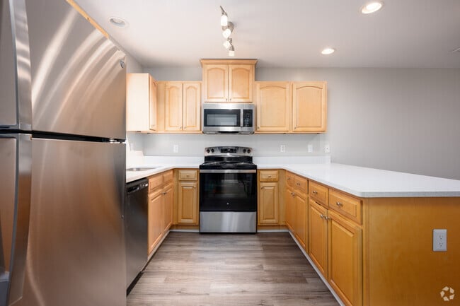 Birch - 750SF - Kitchen