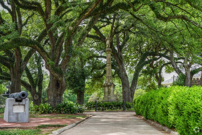 Natchez National Historical Park blends historic landmarks with beautiful open spaces, inviting residents and visitors to relax, explore, and take in the views.