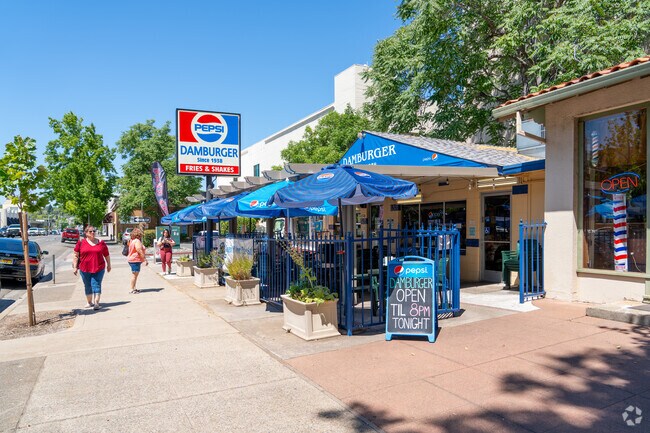 Damburger has been serving delicious burgers since 1938.