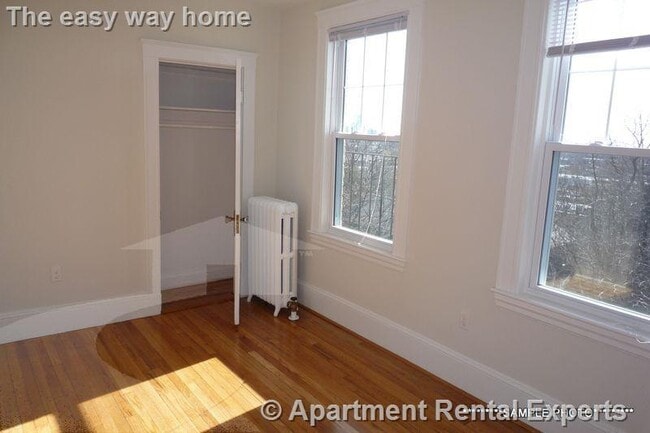 156-158 Summer St unit 211, Somerville, MA 02143 - photo 4