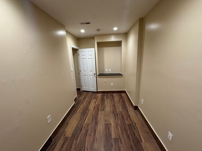 817 6th St NW unit B, Washington, DC 20001 - photo 7